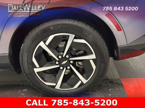 Used 2024 Chevrolet Equinox EV LT image 22