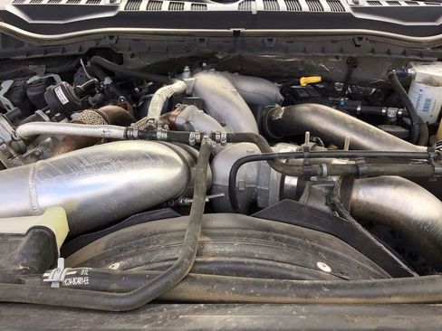 Used 2021 Ford F250 Lariat image 31