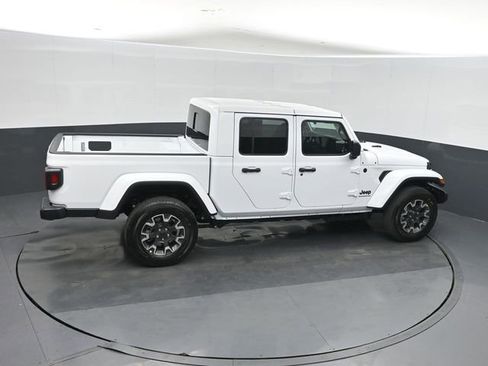 New 2026 Jeep Gladiator Sport AWD/4WD image 28