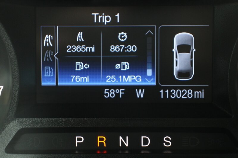 Used 2016 Ford Fusion SE w/ Equipment Group 201A FWD image 5