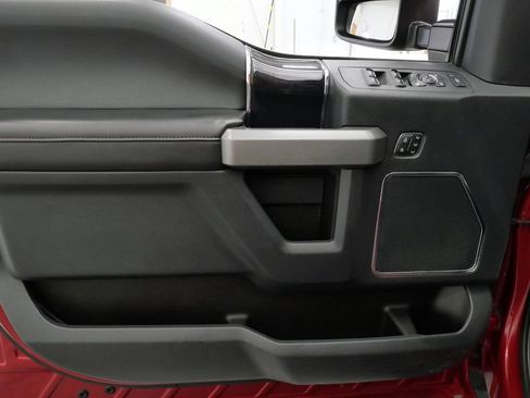 Used 2022 Ford F350 Platinum w/ Tremor Off-Road Package AWD/4WD image 13