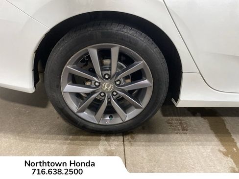 Certified 2019 Honda Civic EX image 13