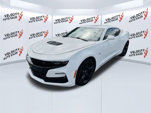 Used 2019 Chevrolet Camaro SS image 7