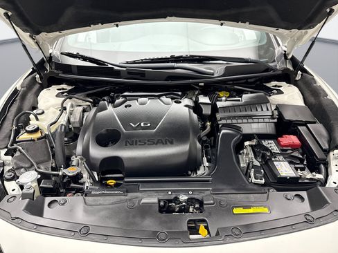 Used 2023 Nissan Maxima SR w/ Sport Mat Group FWD image 28