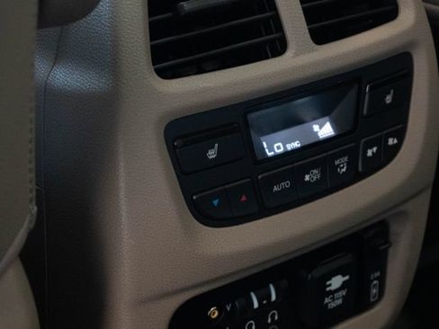 Used 2018 Honda Pilot Elite image 23