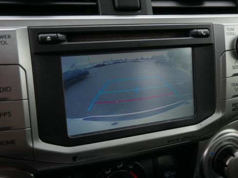 Used 2017 Toyota 4Runner SR5 Premium RWD image 29