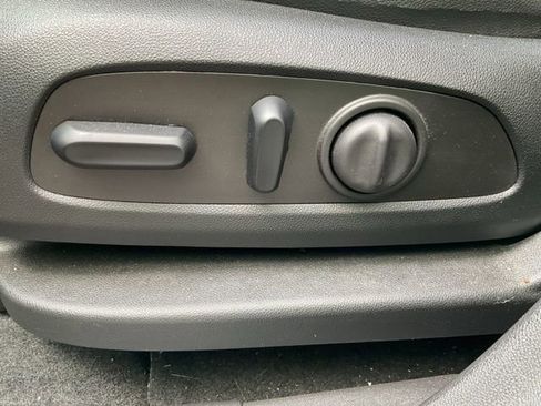 Used 2024 Chevrolet Equinox RS image 25