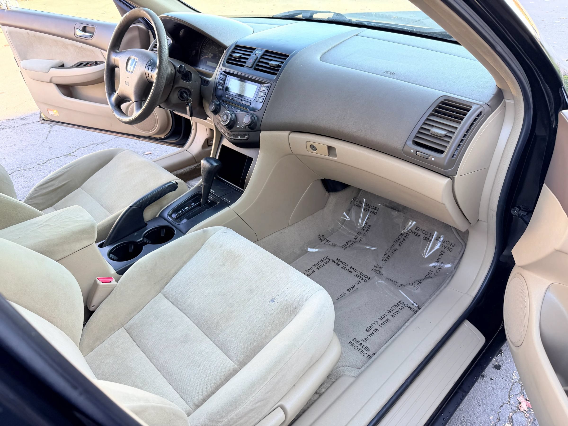 Used 2005 Honda Accord LX image 11