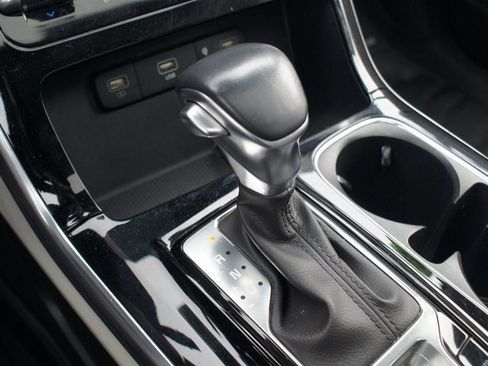 Used 2024 Kia Carnival SX Prestige image 13