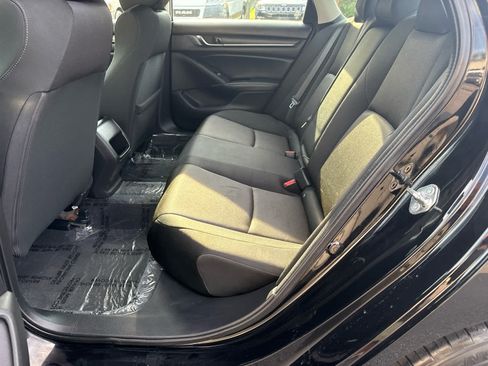 Used 2018 Honda Accord LX image 13