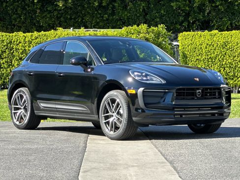 New 2026 Porsche Macan AWD/4WD image 10