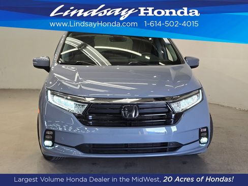 Used 2024 Honda Odyssey Elite image 2