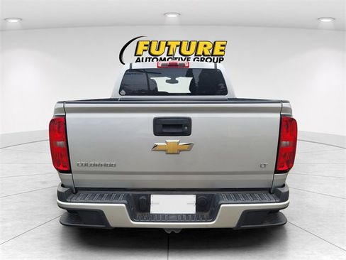 Used 2015 Chevrolet Colorado LT w/ LT Convenience Package image 4