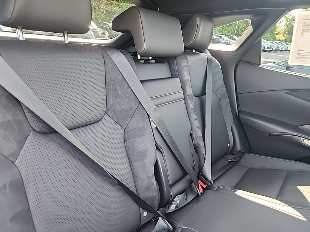 Certified 2025 Lexus RX 350 AWD w/ Convenience Package image 18