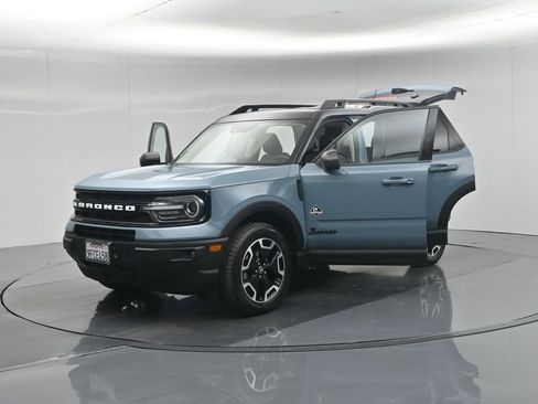 Used 2022 Ford Bronco Sport Outer Banks w/ Tech Package AWD/4WD image 34