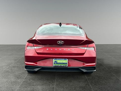 Used 2023 Hyundai Elantra SEL FWD image 8