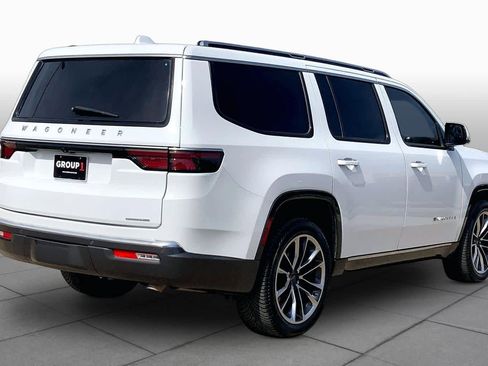 Used 2022 Jeep Wagoneer Series III w/ Premium Group I RWD image 13