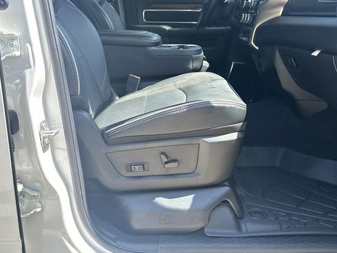 Used 2024 RAM 2500 Laramie w/ Safety Group AWD/4WD image 14
