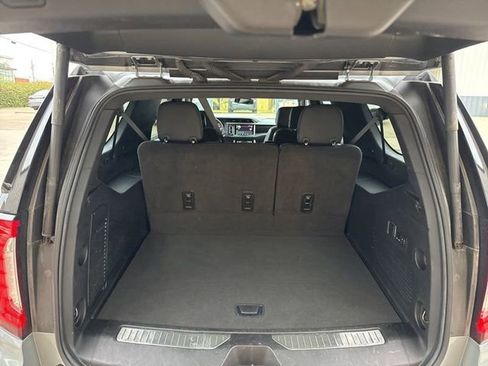 Used 2024 GMC Yukon XL Denali image 12