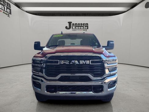 Used 2026 RAM 2500 Big Horn AWD/4WD image 4