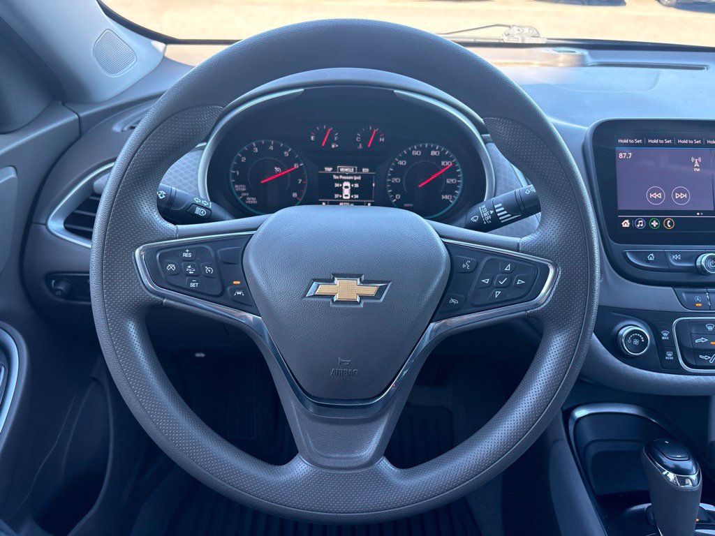Used 2020 Chevrolet Malibu LS w/ Driver Confidence Package II FWD image 17