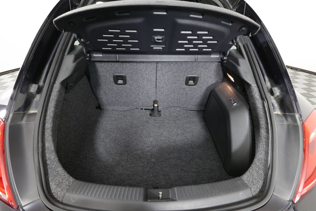 Used 2012 Volkswagen Beetle 2.0T FWD image 14