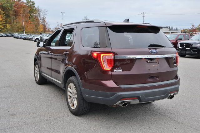 Used 2018 Ford Explorer XLT AWD/4WD image 5