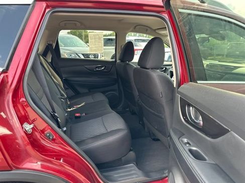 Used 2019 Nissan Rogue SV AWD/4WD image 22