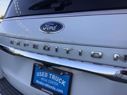 Used 2024 Ford Expedition Max Limited AWD/4WD image 6