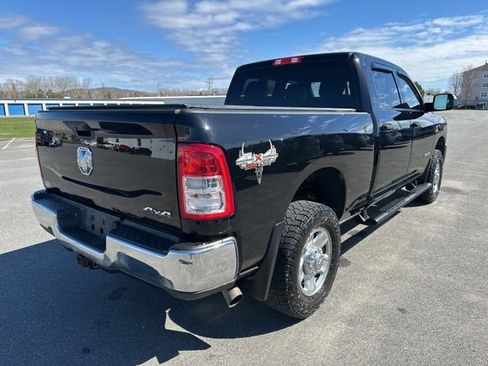 Used 2022 RAM 2500 Tradesman w/ Chrome Appearance Group AWD/4WD image 7