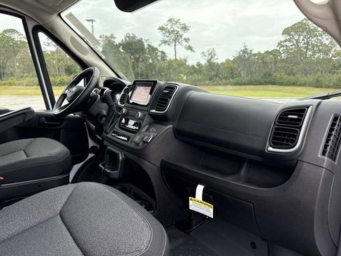 New 2025 RAM ProMaster 3500 w/ Quick Order Package 22G SLT image 12