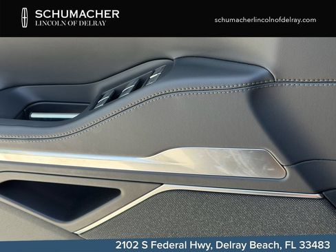 New 2026 Lincoln Navigator Reserve w/ Jet Appearance Package AWD/4WD image 21