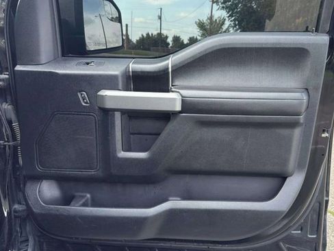 Used 2017 Ford F150 Raptor w/ Equipment Group 801A Mid image 21