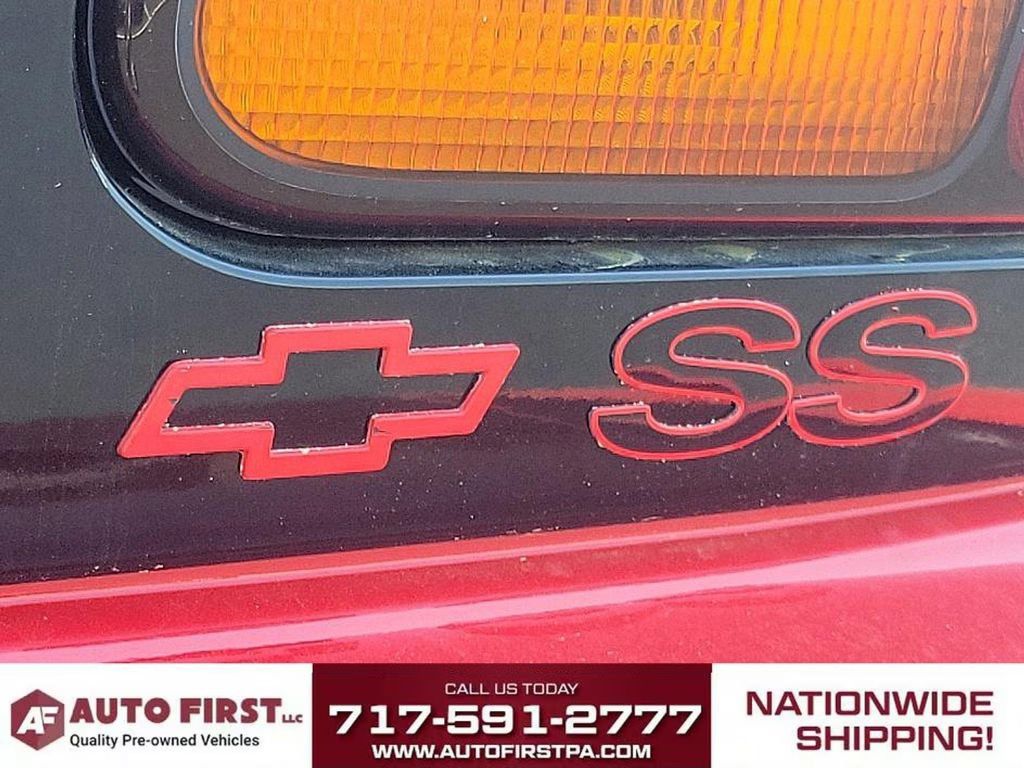 Used 2002 Chevrolet Camaro Z28 w/ SS Performance/Appearance Pkg RWD image 19
