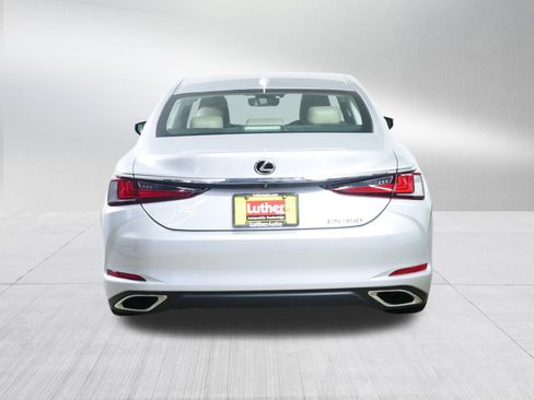 Used 2019 Lexus ES 350 w/ Premium Package FWD image 6