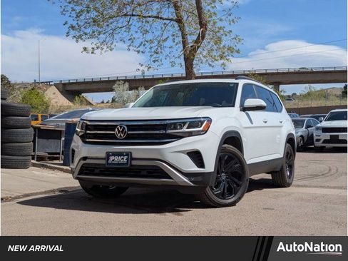 Used 2022 Volkswagen Atlas SE w/ Panoramic Sunroof Package AWD/4WD image 1