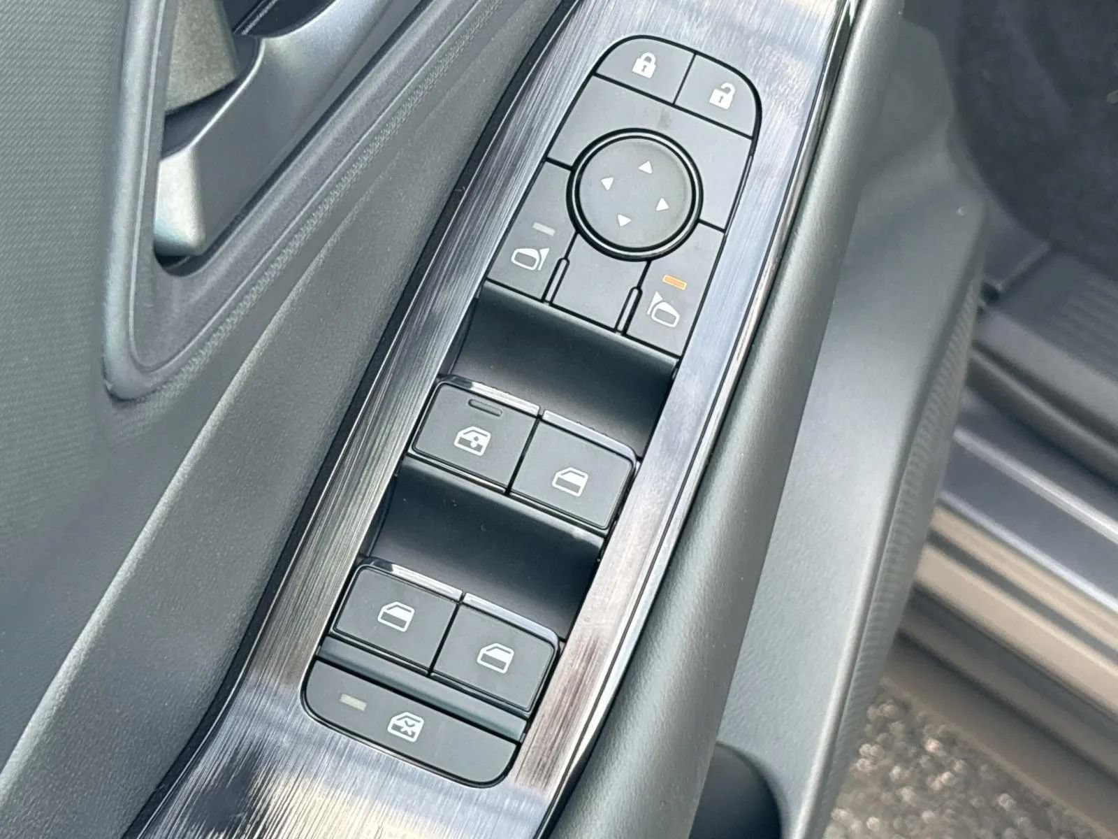 New 2026 Nissan Rogue S FWD image 21