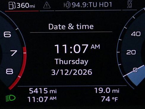 Used 2025 Audi Q3 2.0T Premium w/ Convenience Package image 12