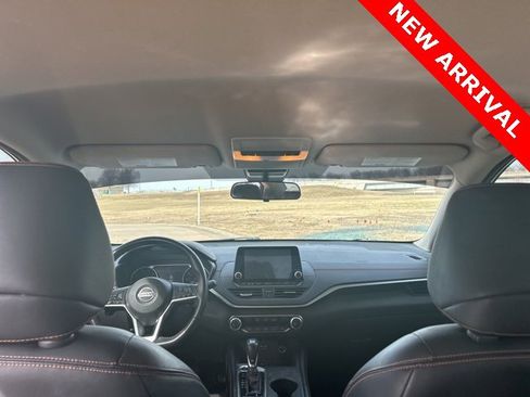 Used 2022 Nissan Altima 2.5 SR image 10