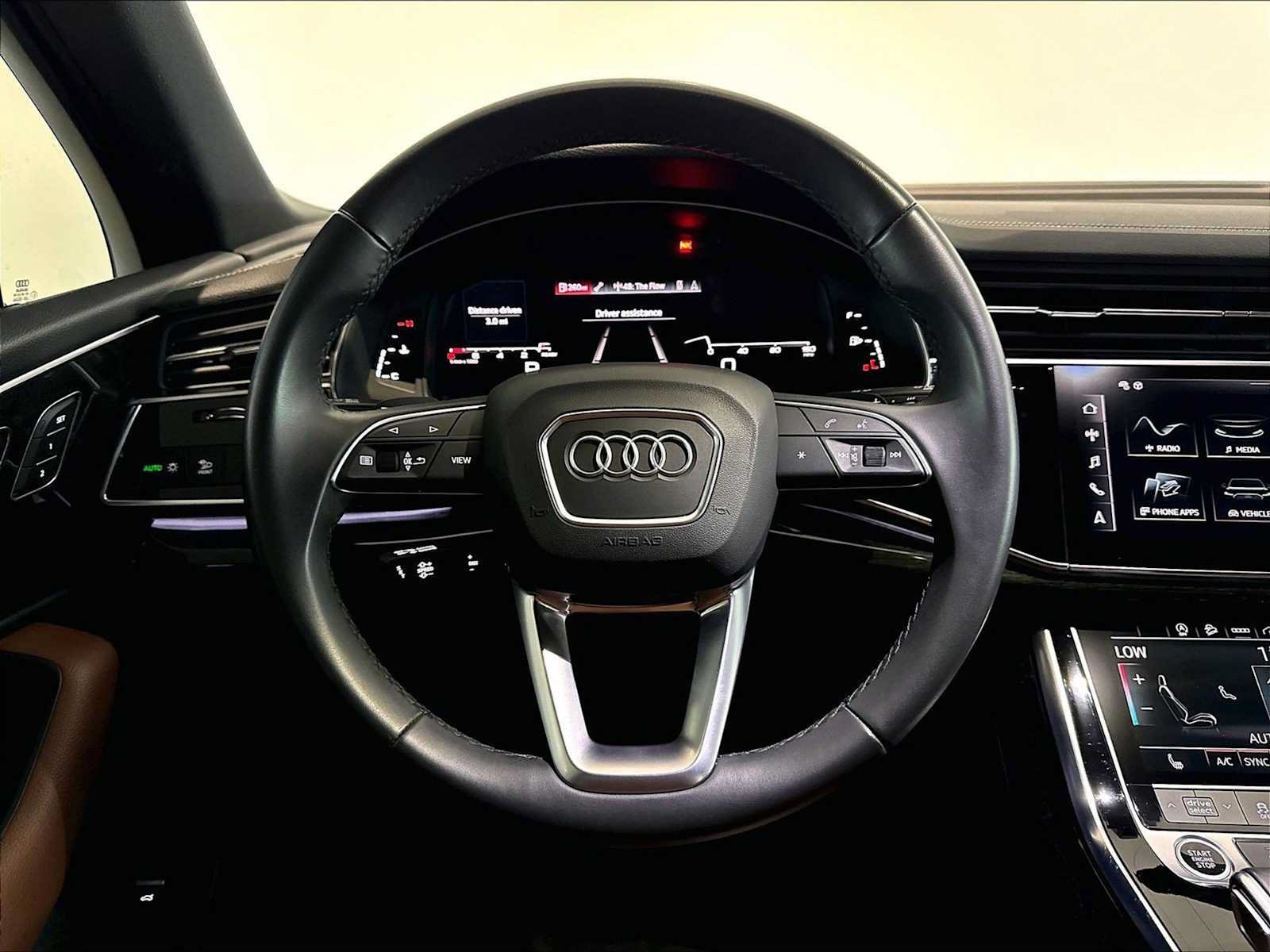 Used 2023 Audi Q7 2.0T Premium w/ Convenience Package AWD/4WD image 18