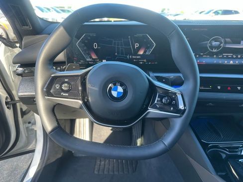 Certified 2025 BMW 530i image 11