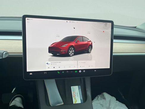Used 2023 Tesla Model Y Long Range AWD/4WD image 10