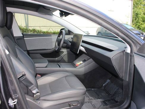 Used 2025 Tesla Model 3 Long Range RWD image 11