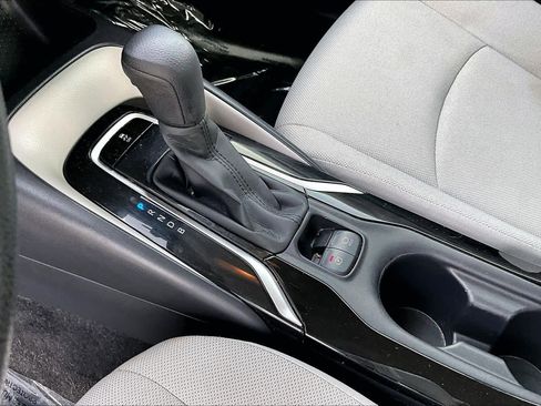 Used 2020 Toyota Corolla L image 15