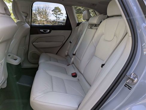 New 2026 Volvo XC60 T8 Ultra w/ Protection Package Premier image 15