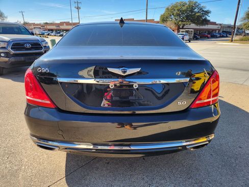 Used 2019 Genesis G90 5.0 Ultimate image 3