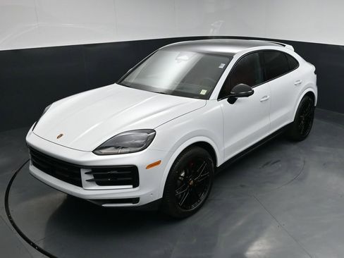 New 2026 Porsche Cayenne S AWD/4WD image 14