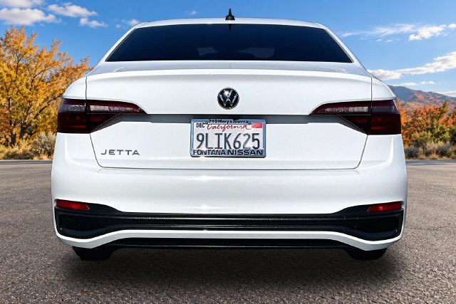 Used 2023 Volkswagen Jetta S FWD image 5
