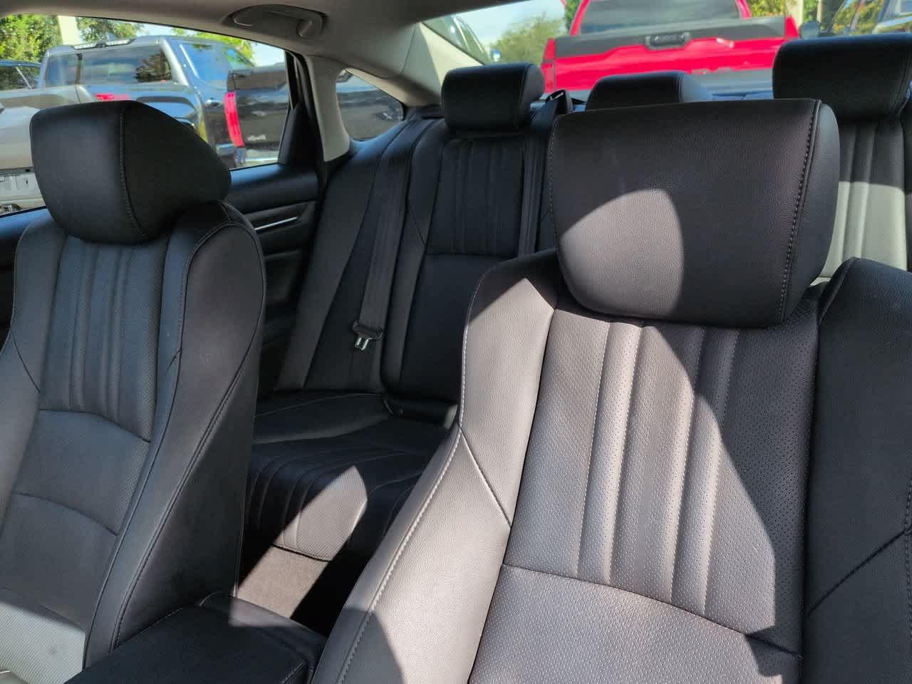 Used 2022 Honda Accord Touring image 8