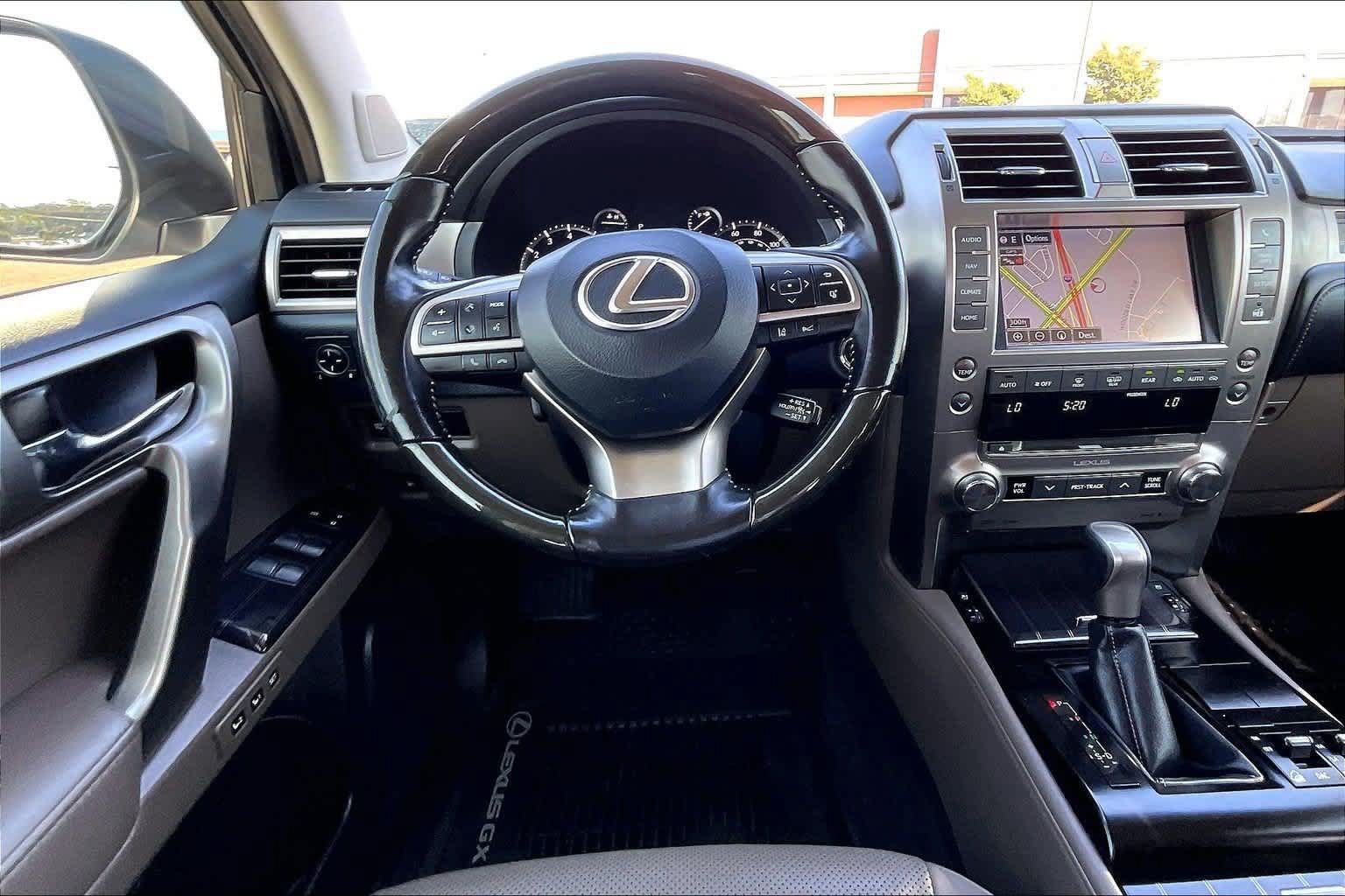Used 2020 Lexus GX 460 Premium w/ Premium Package AWD/4WD image 14